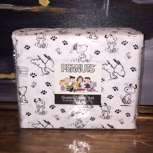 Snoopy peanuts queen sheet set - Picture 2 of 7